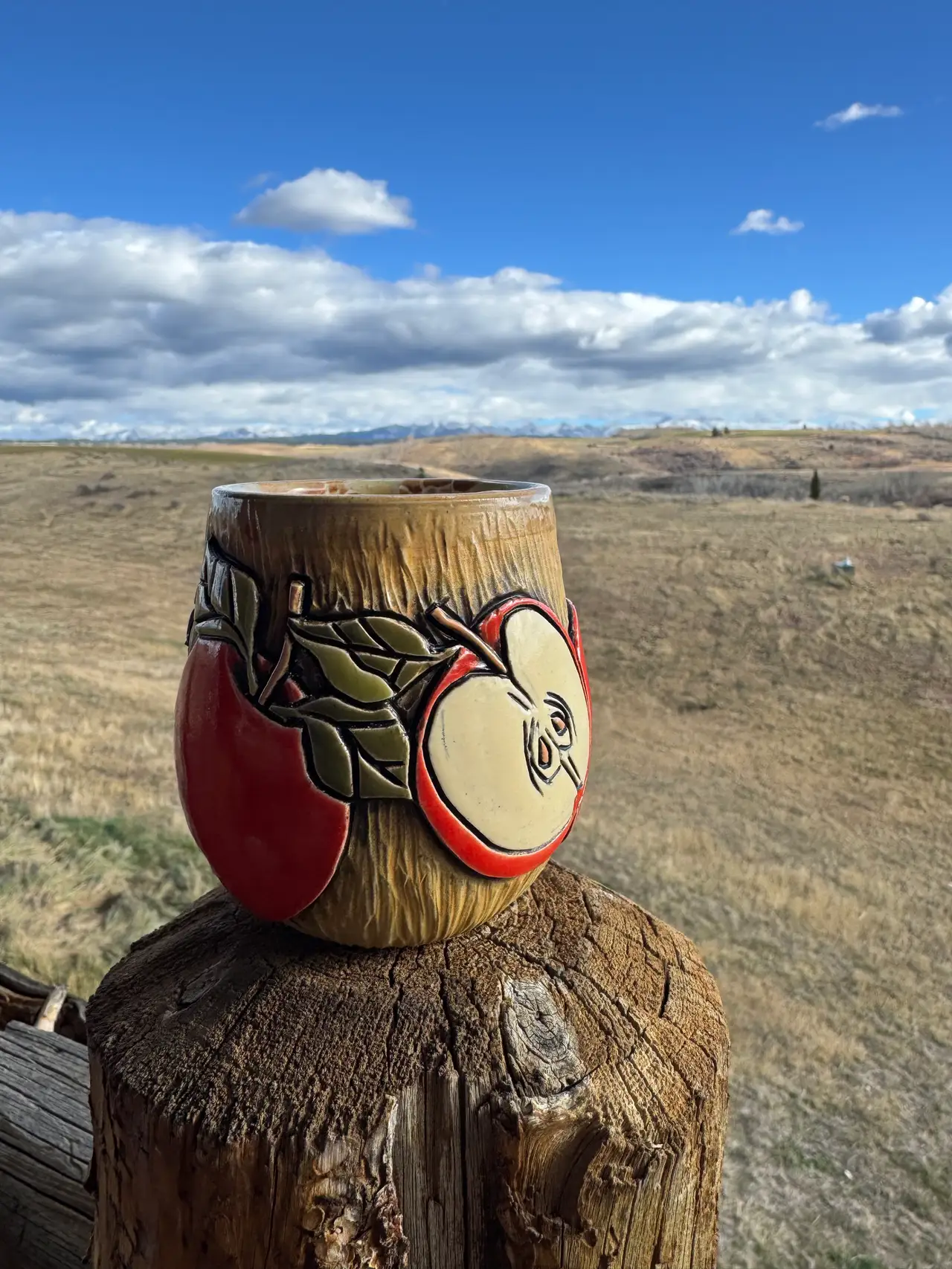 Cups — Signature pieces